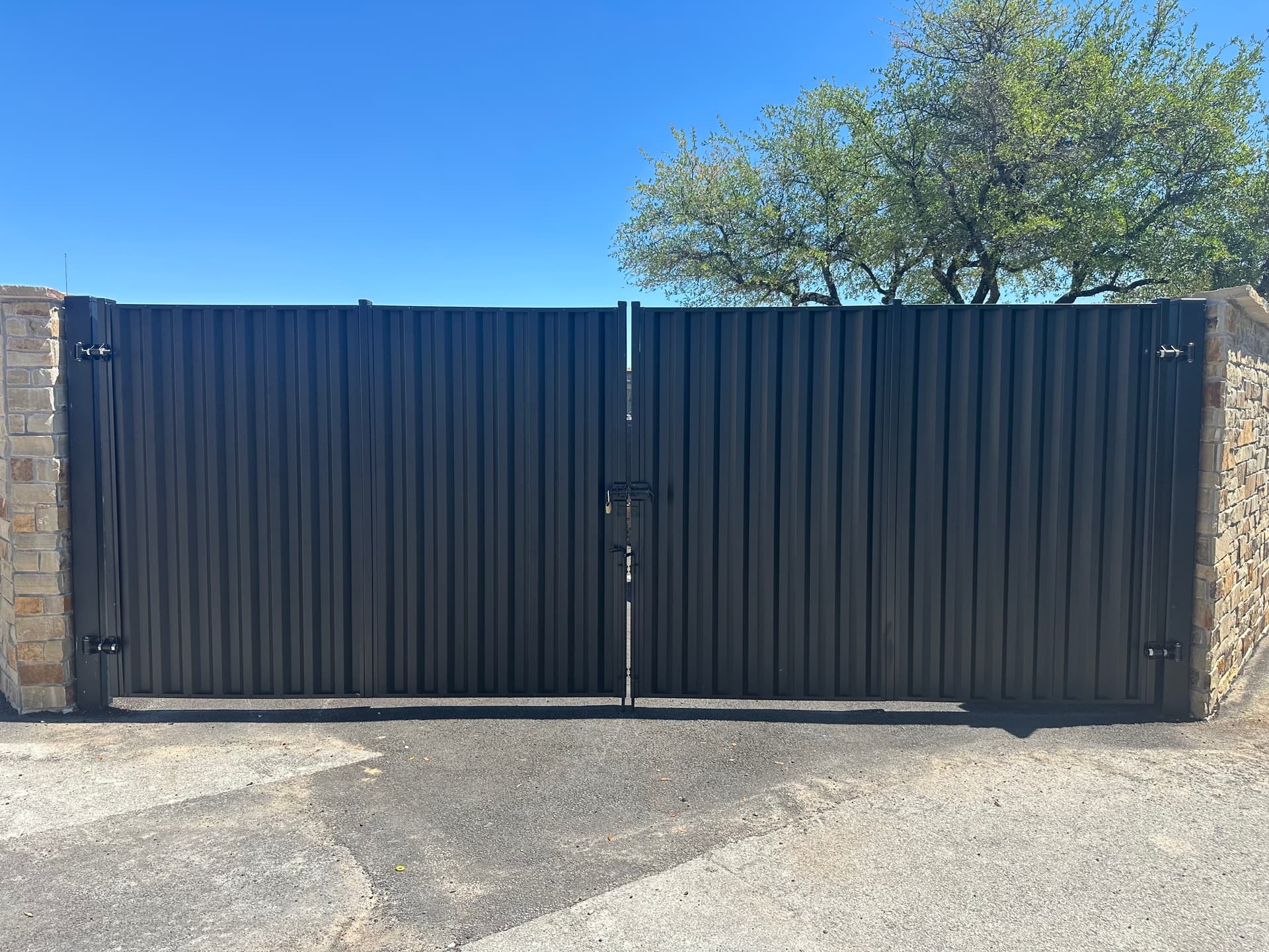 Custom steel gate option with ribbed metal infill.