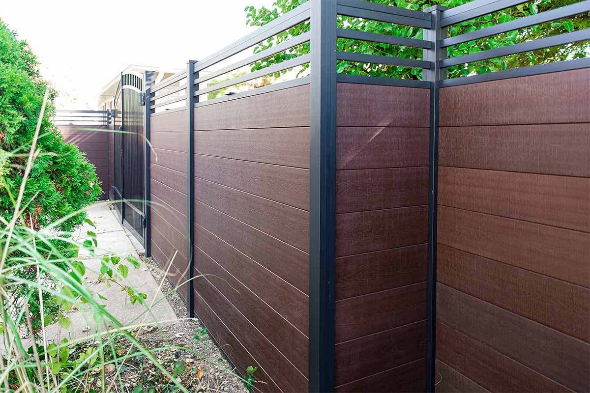 Close perspective of aluminum frame fence profile and finish quality.